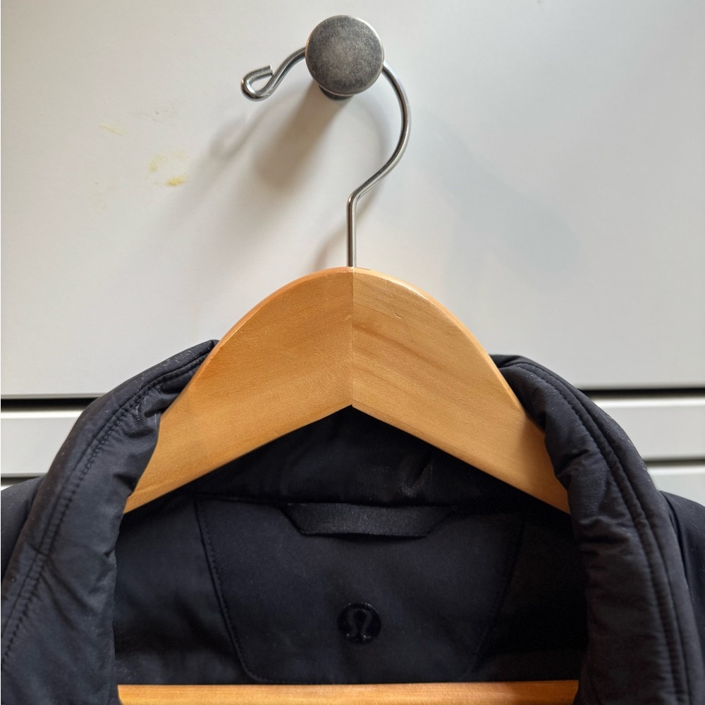 Lululemon Athletica - Black Puffer Vest